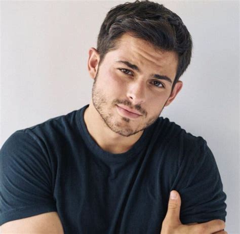 filmes e programas de tv de zach tinker|Zach Tinker (9 de Maio de 1994) .